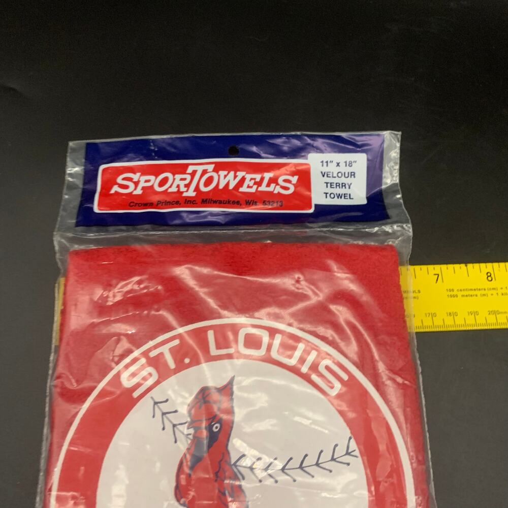NEW Vintage SporTowels St. Louis Cardinals 11” x 18” Velour Terry Rally Towel - Picture 9 of 9